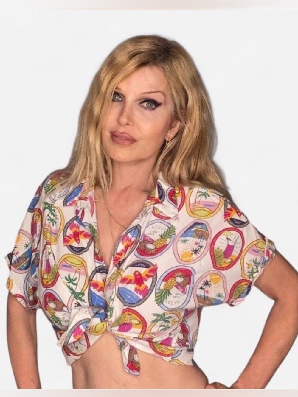 Vintage SUNBURST KISS Tropical Aloha Hawaiian Cropped Button Down Fruity Shirt L